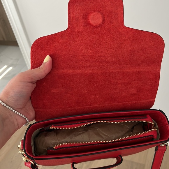 PIUMELLI- Brand new crossbody bag - Picture 5 of 7